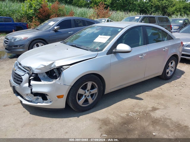 Chevrolet Cruze 1lt Auto 2015 1G1PC5SB8F7235319 Image 2