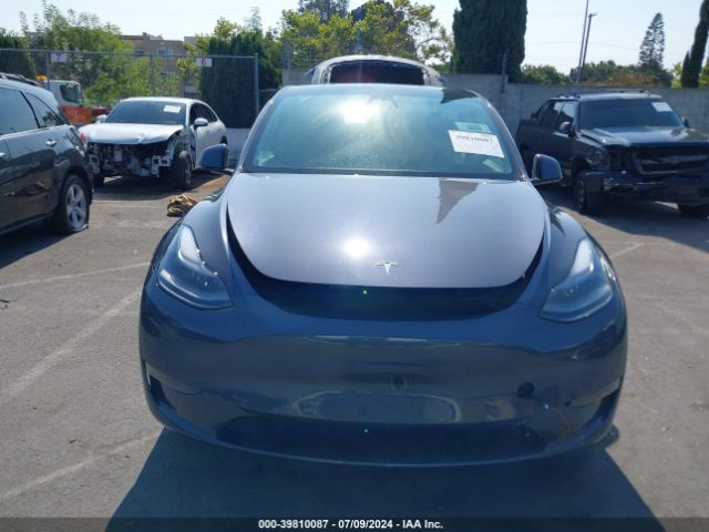 7SAYGAEE6NF489671 Tesla Model Y Long Range Dual Motor All-wheel Drive