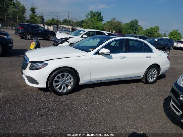 WDDZF4KB0HA089687 Mercedes-Benz E 300 4matic