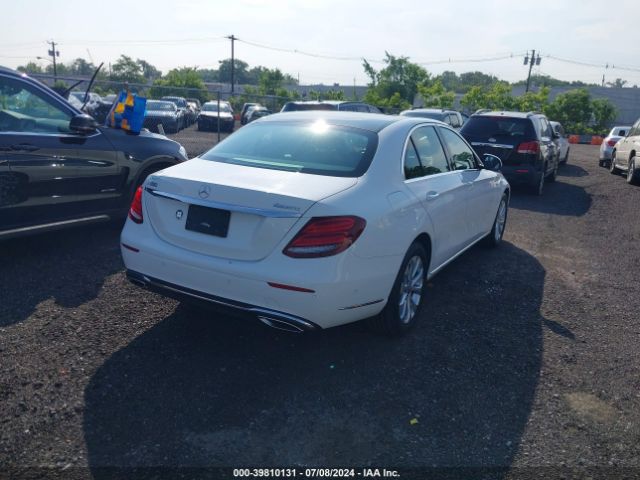 WDDZF4KB0HA089687 Mercedes-Benz E 300 4matic