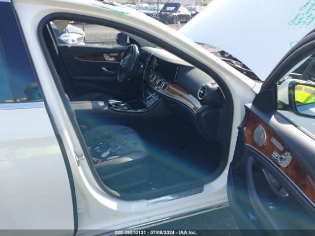WDDZF4KB0HA089687 Mercedes-Benz E 300 4matic