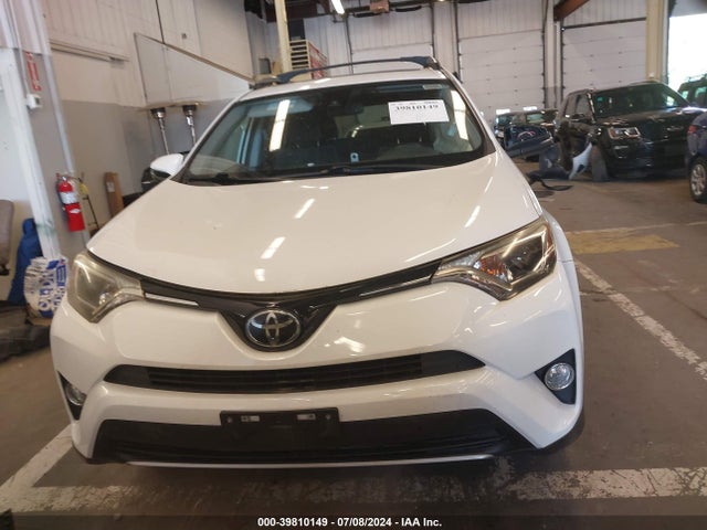 Toyota Rav4 Xle 2017 JTMRFREV0HD208723 Image 12