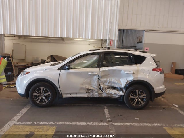 Toyota Rav4 Xle 2017 JTMRFREV0HD208723 Image 14