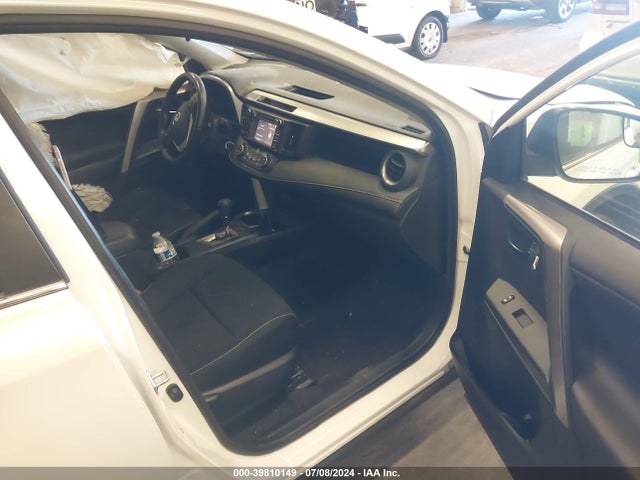 Toyota Rav4 Xle 2017 JTMRFREV0HD208723 Image 5