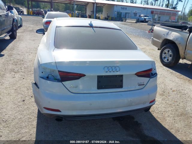 WAUTNAF58JA022294 Audi A5 2.0t Premium