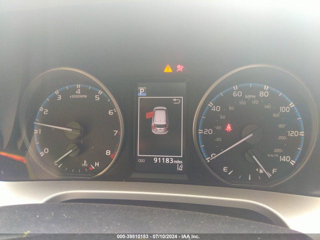 Toyota RAV4 LE 2018 JTMBFREV4JJ236419 Image 7