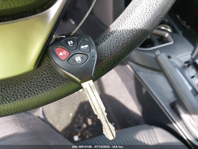 Toyota RAV4 LE 2016 JTMBFREV0GJ064124 Image 11