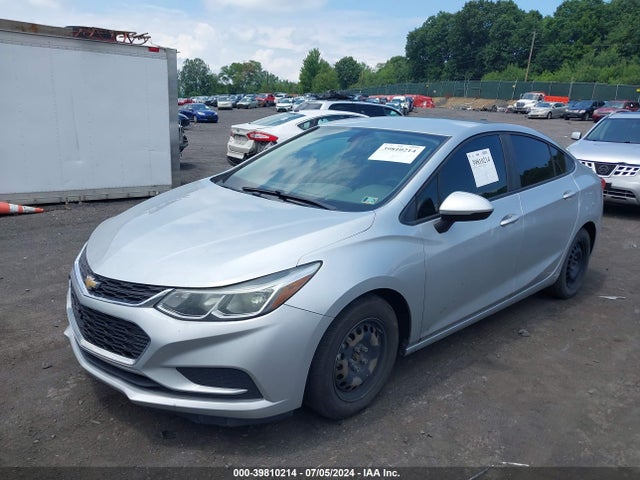 Chevrolet Cruze Ls Auto 2017 1G1BC5SM3H7107424 Image 2