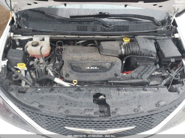 2C4RC1DG9HR668036 Chrysler Pacifica Touring