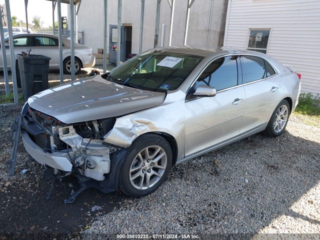 Chevrolet MALIBU 1LT 2015 1G11C5SL3FF354450 Image 2