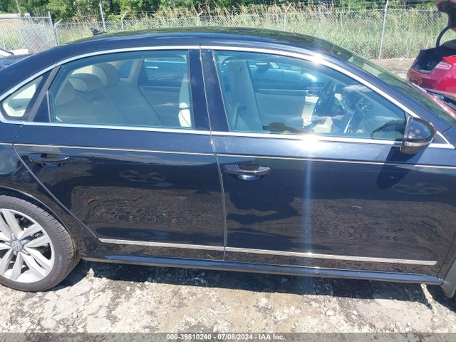1VWGT7A3XHC012199 Volkswagen Passat 1.8t Se