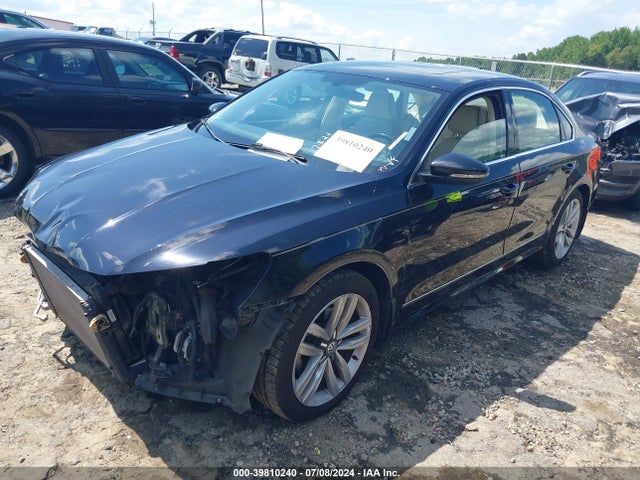 1VWGT7A3XHC012199 Volkswagen Passat 1.8t Se