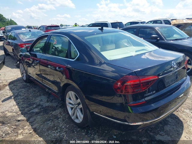 1VWGT7A3XHC012199 Volkswagen Passat 1.8t Se