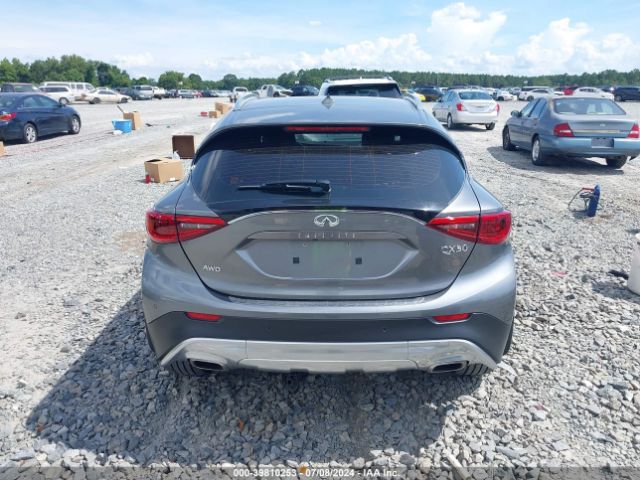 SJKCH5CR5HA035312 Infiniti Qx30 Premium