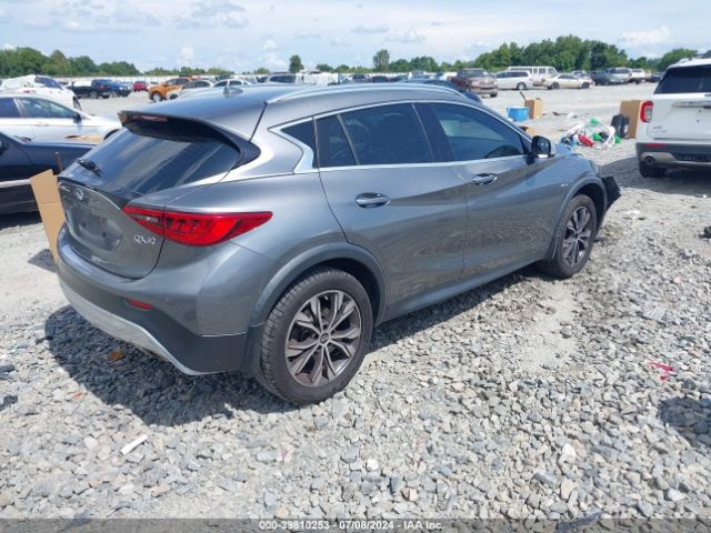 SJKCH5CR5HA035312 Infiniti Qx30 Premium