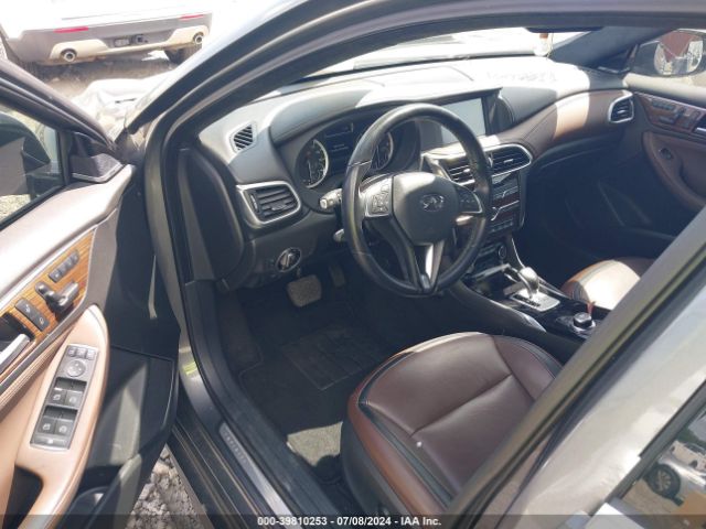 SJKCH5CR5HA035312 Infiniti Qx30 Premium