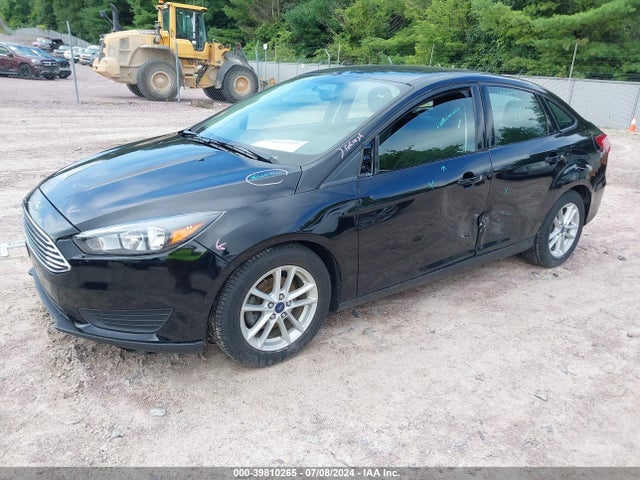 Ford FOCUS SE 2017 1FADP3F26HL237695 Image 2