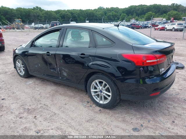 Ford FOCUS SE 2017 1FADP3F26HL237695 Image 3