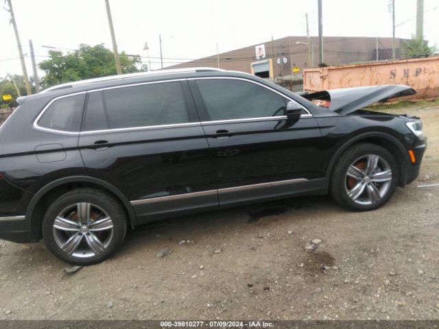 3VV2B7AX4MM075912 Volkswagen Tiguan 2.0t Se/2.0t Se R-line Black/2.0t Sel