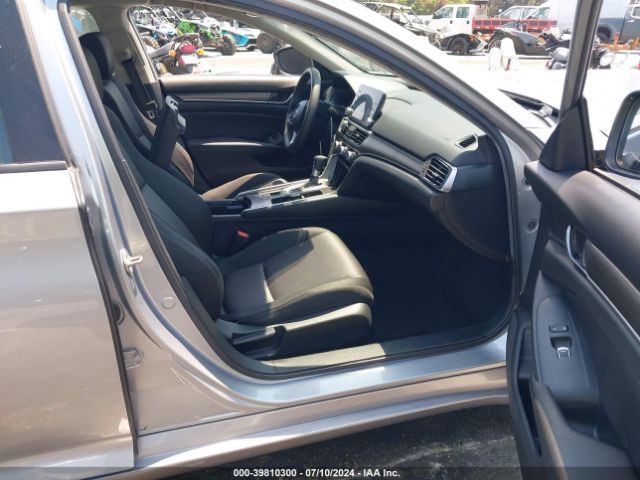 1HGCV1F15KA166985 Honda ACCORD LX
