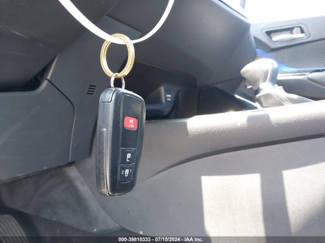 Toyota C-HR XLE 2021 NMTKHMBX1MR131698 Image 11