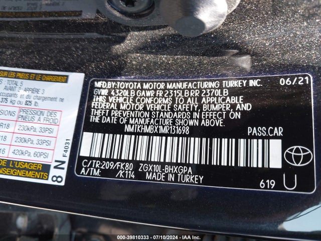 Toyota C-HR XLE 2021 NMTKHMBX1MR131698 Image 9
