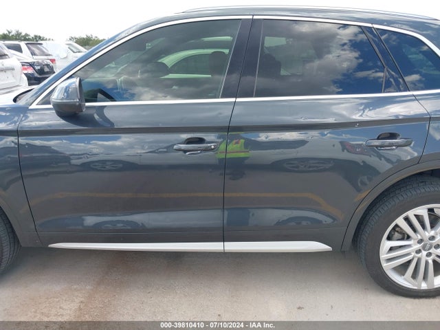 Audi Q5 2.0t Tech Premium 2018 WA1BNAFY0J2199158 Image 14