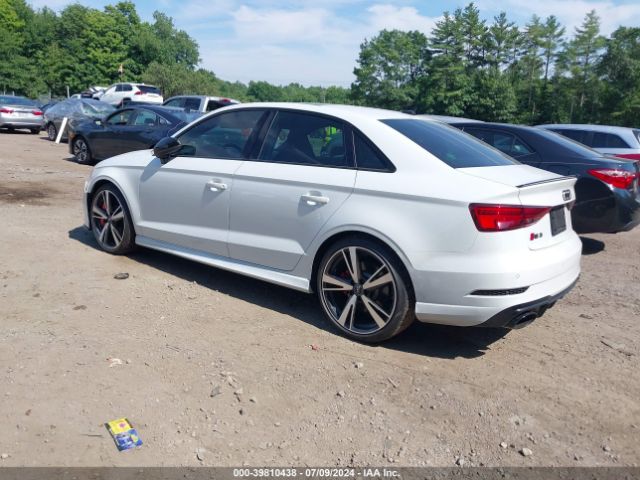 2019 AUDI RS 3 WUABWGFF9KA900164 Photo 2