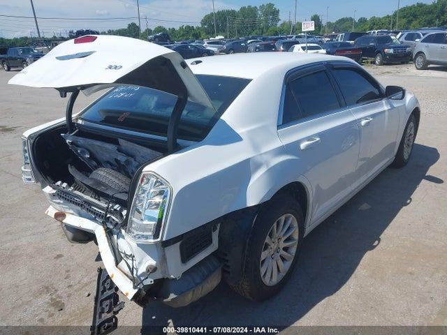 2C3CCAAG1EH289239 Chrysler 300