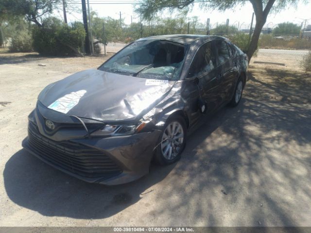 4T1B11HK6JU577526 Toyota CAMRY LE