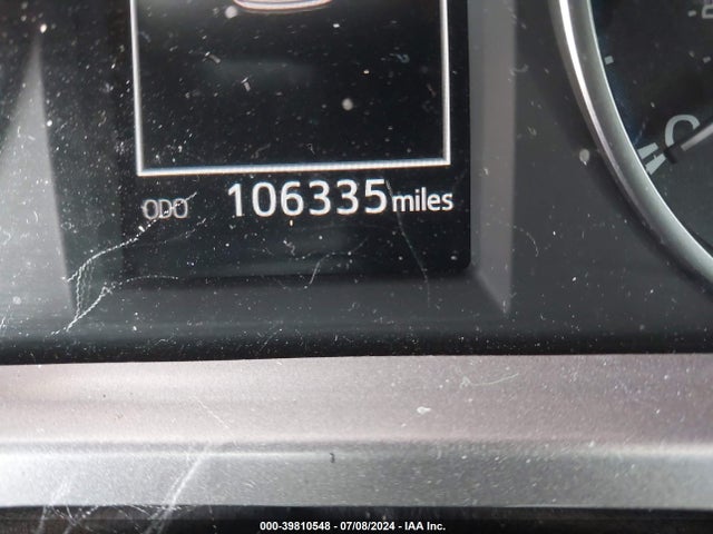 Toyota Rav4 Xle 2018 JTMWFREV9JJ730745 Image 16