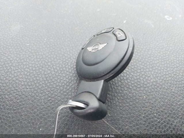 2007 MINI COOPER S WMWMF73557TL90941 Photo 10