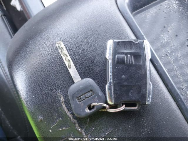1GT12ZE88FF681211 GMC Sierra 2500hd Slt