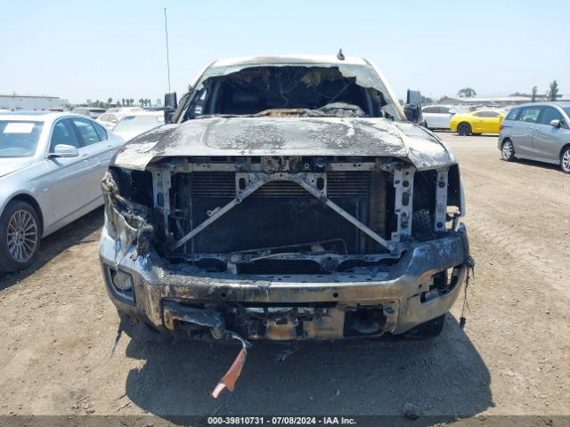 1GT12ZE88FF681211 GMC Sierra 2500hd Slt