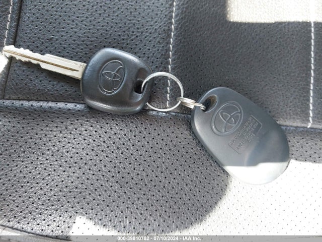 Toyota Sienna L 7 Passenger 2018 5TDZZ3DC8JS960300 Image 11