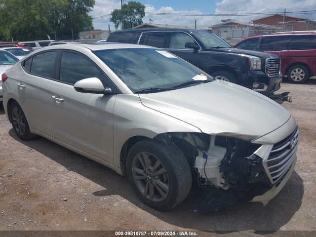 2017 5NPD84LF3HH119015 main image