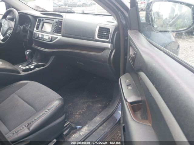 5TDBKRFHXES050350 Toyota Highlander Le Plus V6