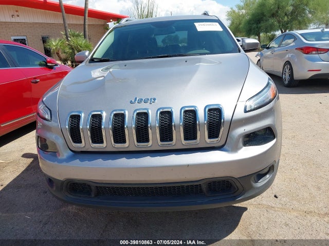 1C4PJLCB3JD510394 Jeep Cherokee Latitude Fwd