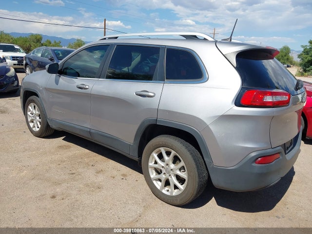 1C4PJLCB3JD510394 Jeep Cherokee Latitude Fwd