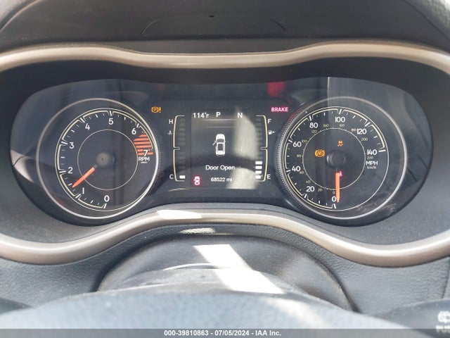 1C4PJLCB3JD510394 Jeep Cherokee Latitude Fwd