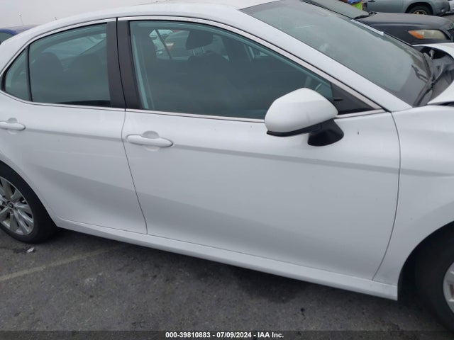 Toyota CAMRY LE 2019 4T1B11HK3KU255251 Image 13