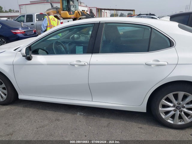 Toyota CAMRY LE 2019 4T1B11HK3KU255251 Image 14