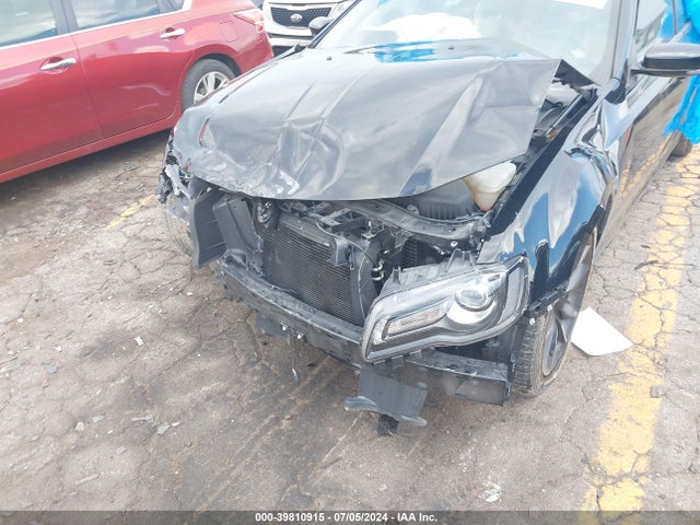 2C3CCAPJ8PH506873 Chrysler 300 300c