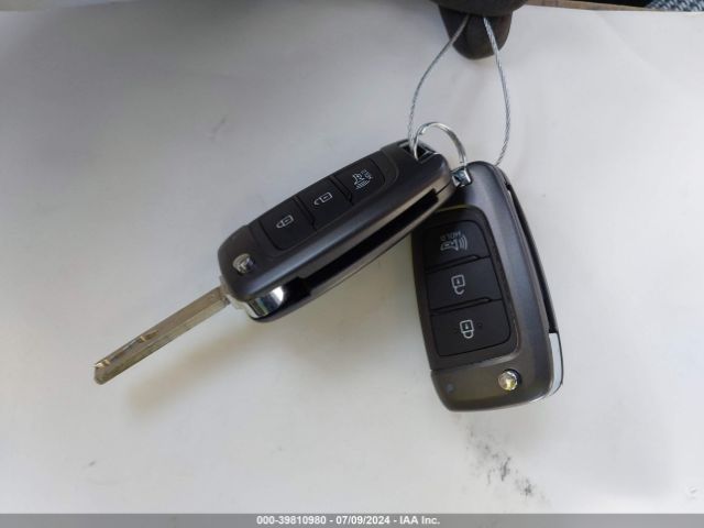KM8K22AB6NU785750 Hyundai Kona Se