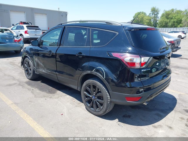 Ford ESCAPE SE 2017 1FMCU9GD4HUC57855 Image 3