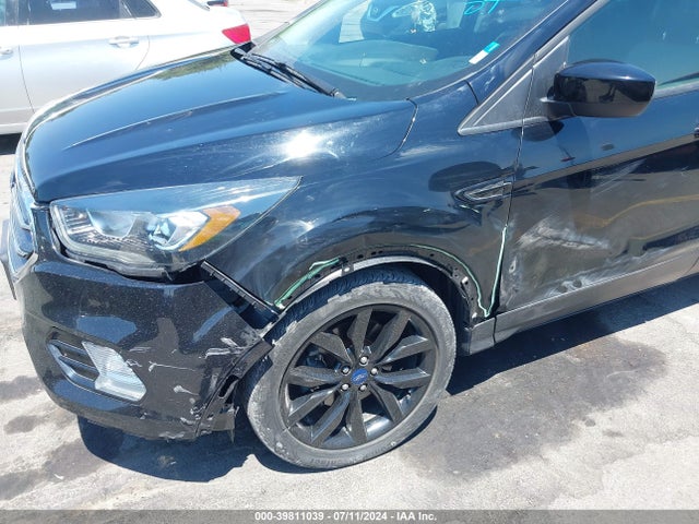 Ford ESCAPE SE 2017 1FMCU9GD4HUC57855 Image 6