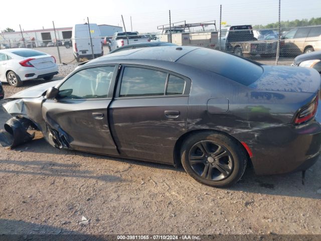 2C3CDXBG2KH699302 Dodge Charger Sxt Rwd