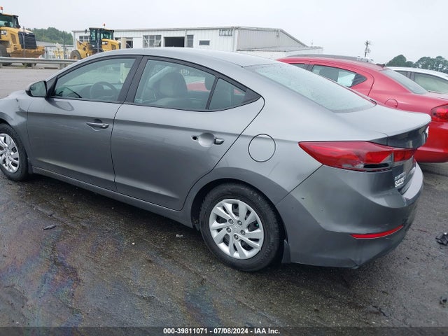 Hyundai ELANTRA SE 2018 5NPD74LF5JH300478 Image 3