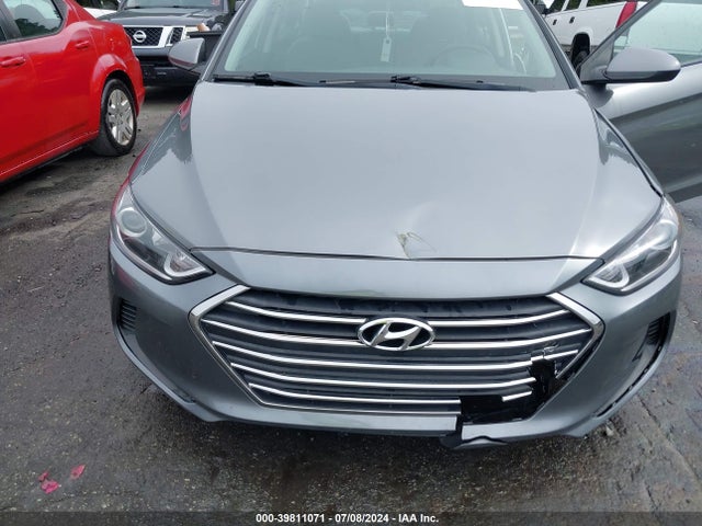 Hyundai ELANTRA SE 2018 5NPD74LF5JH300478 Image 6