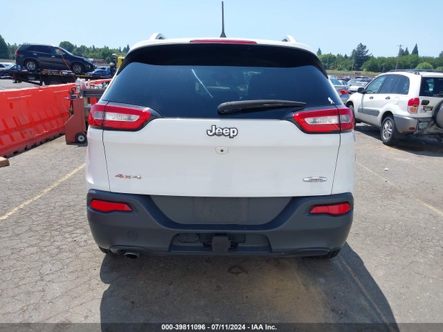 1C4PJMCBXHW656666 Jeep Cherokee Latitude 4x4